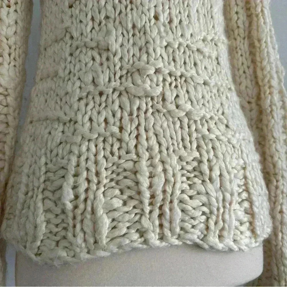 Vintage BCBGMaxazria Collection Chunky Knit Turtleneck Sweater Wool Blend M - Picture 10 of 11
